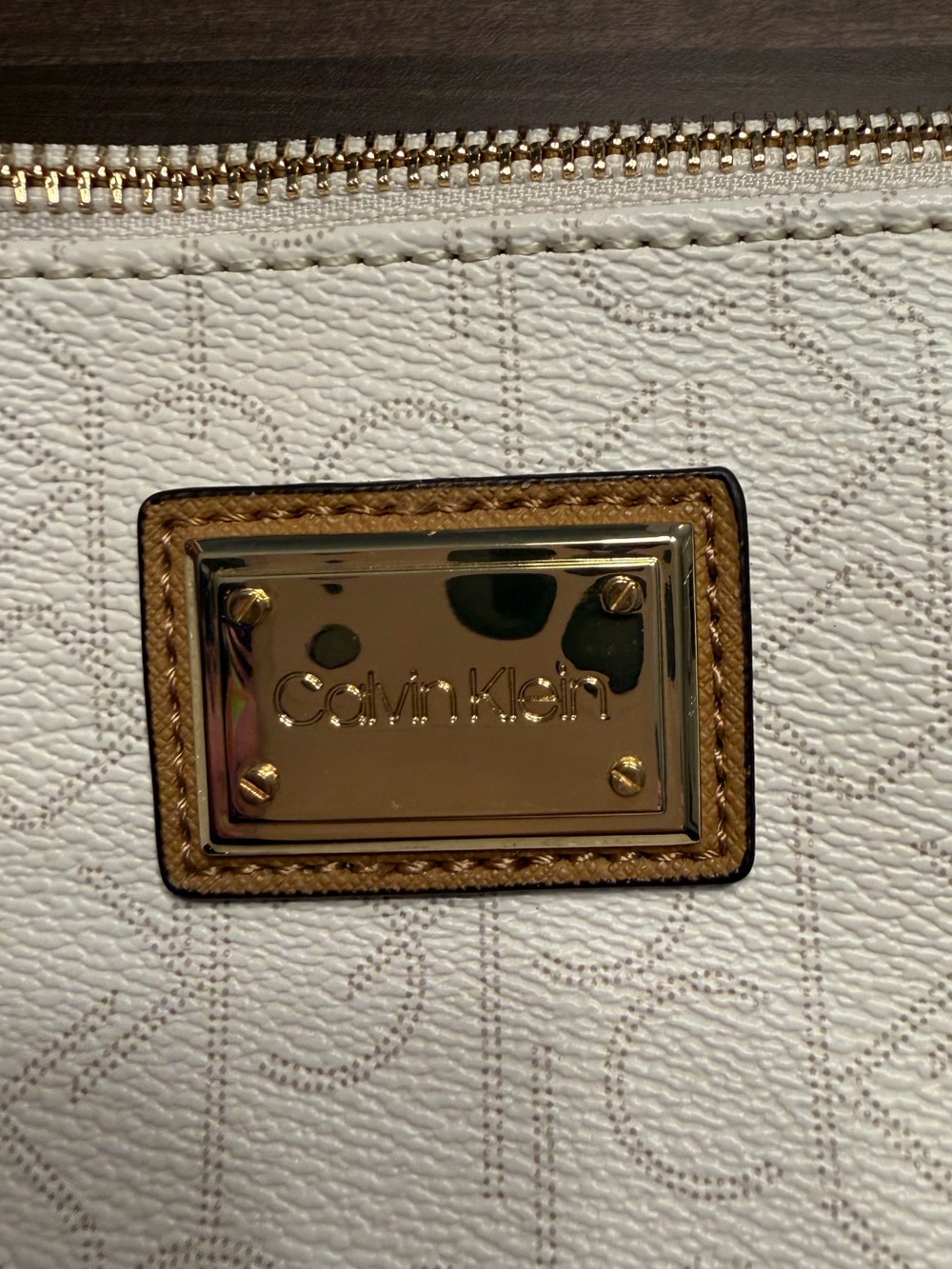 Calvin Klein monogram shoulder bag - Picture 2 of 6